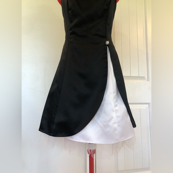90s Y2K Betsy & Adam Satin Black And White Mini Dress Built In Petticoat - Picture 3 of 11